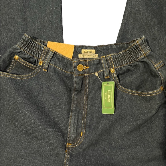 L.L. Bean Women's Double L® Jeans, Relaxed Fit Comfort Waist Size 10 MT - Picture 7 of 10